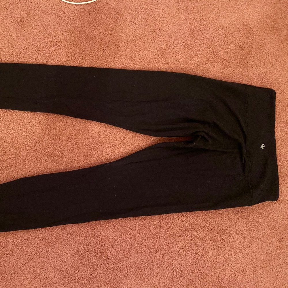 Lulu lemon leggings (US size 6)